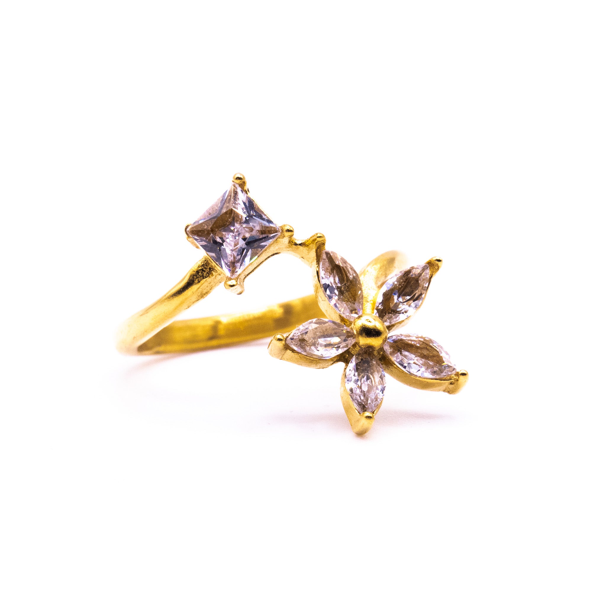 Bague Stelvia ajustable - Plaqué or , fleur en strass - Mineky Paris