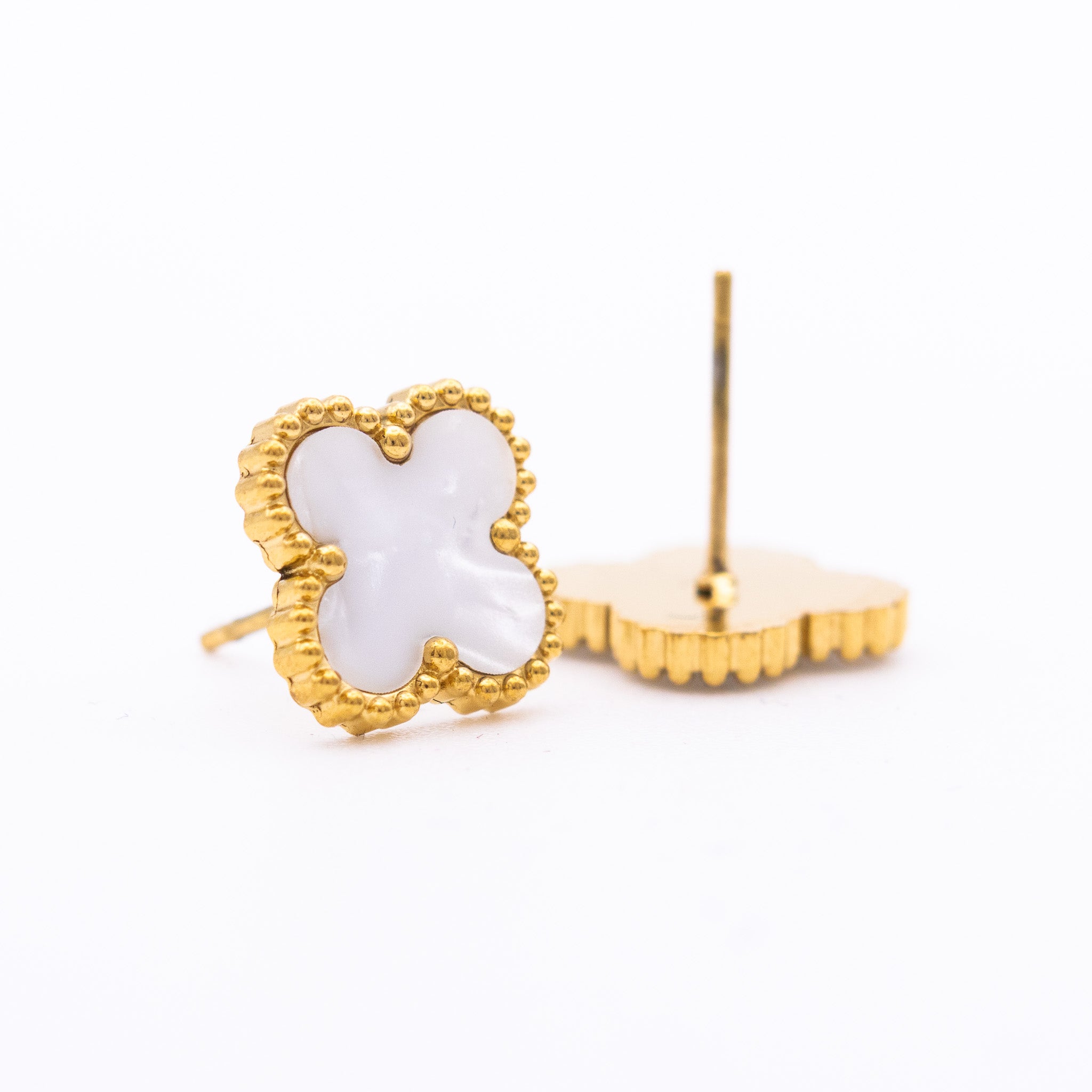 Boucles d’oreilles Bonita – puce fleur nacrée - Mineky Paris