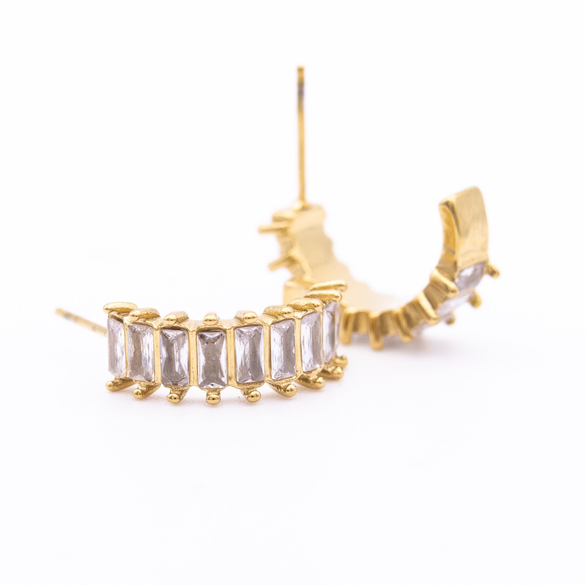 Boucles d’oreilles Katrina – demi-créoles baguette scintillantes - Mineky Paris