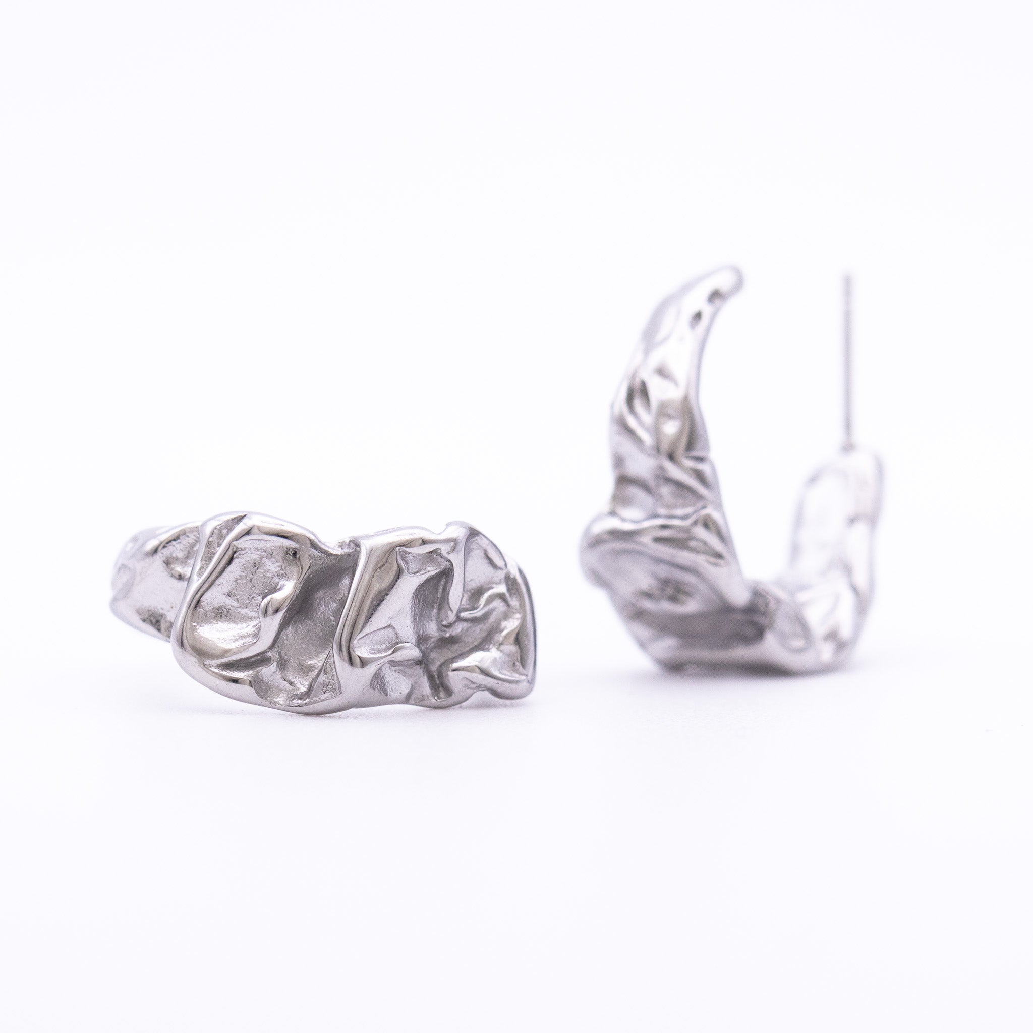 Boucles d’oreilles Fella – créoles rectangles épurées - Mineky Paris