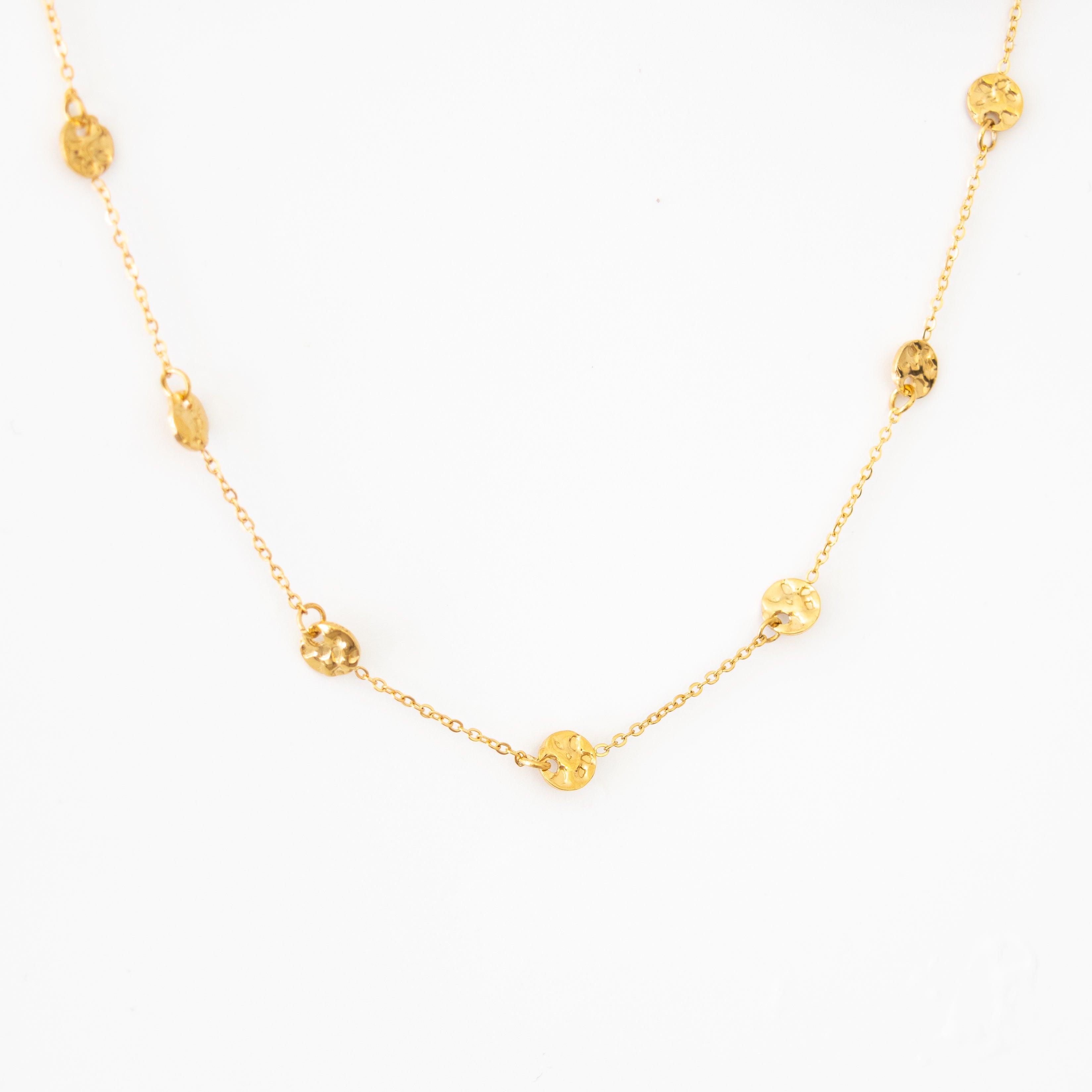 Collier Bea – Chaîne perlée & mini-médaillons martelés - Mineky Paris