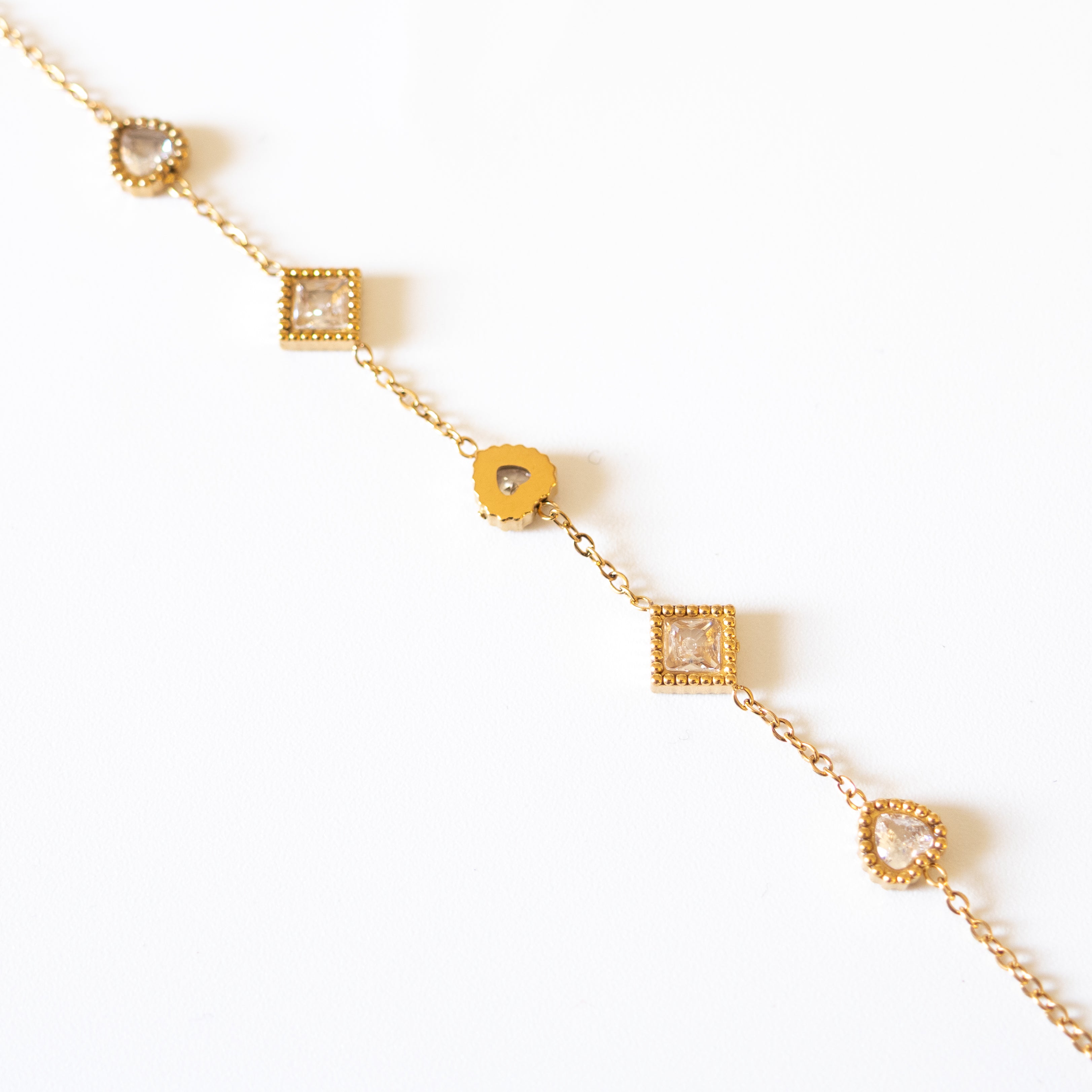 Bracelet Leilana – zircons cœur & carré - Mineky Paris