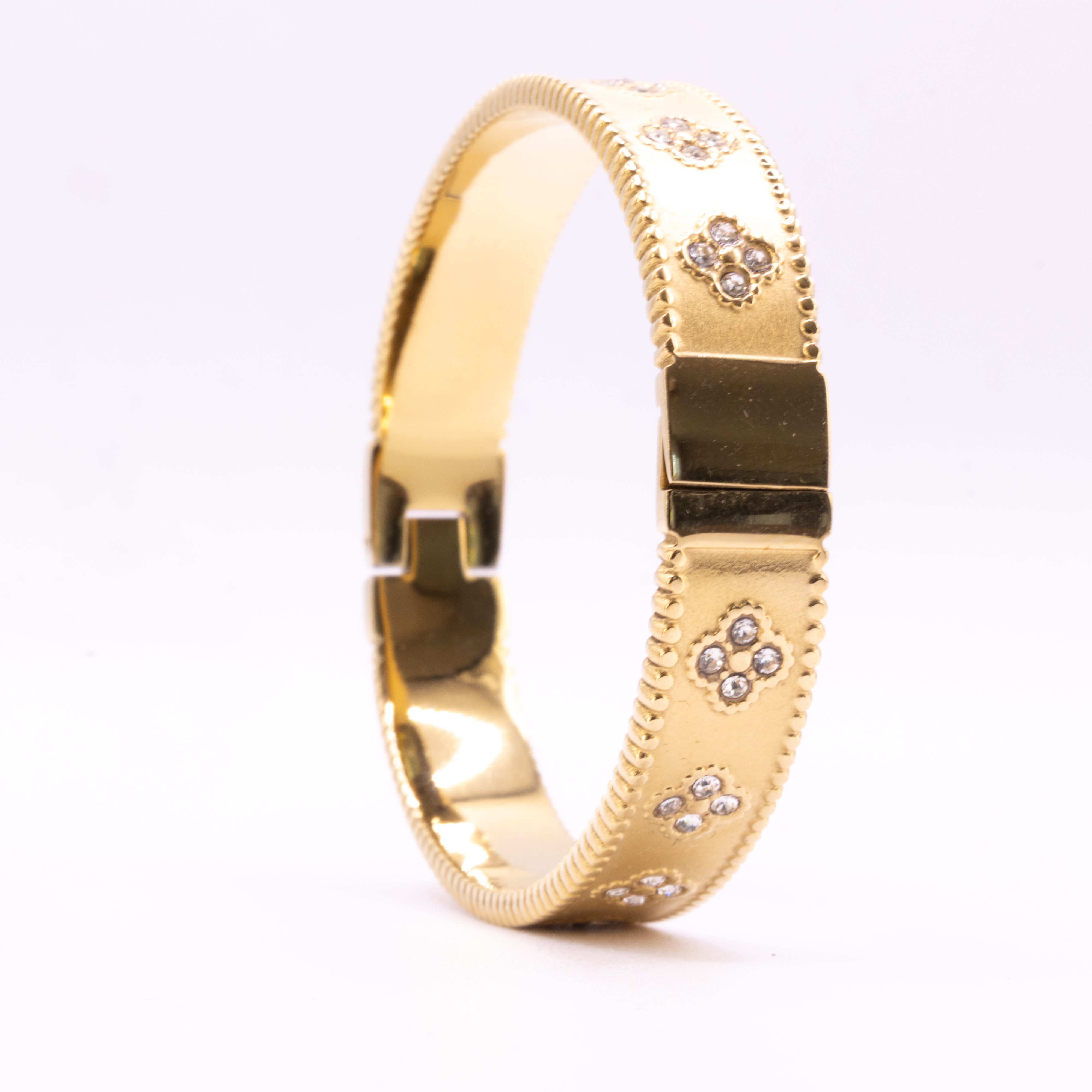 Bracelet Zeanne – jonc trèfle pavé - Mineky Paris