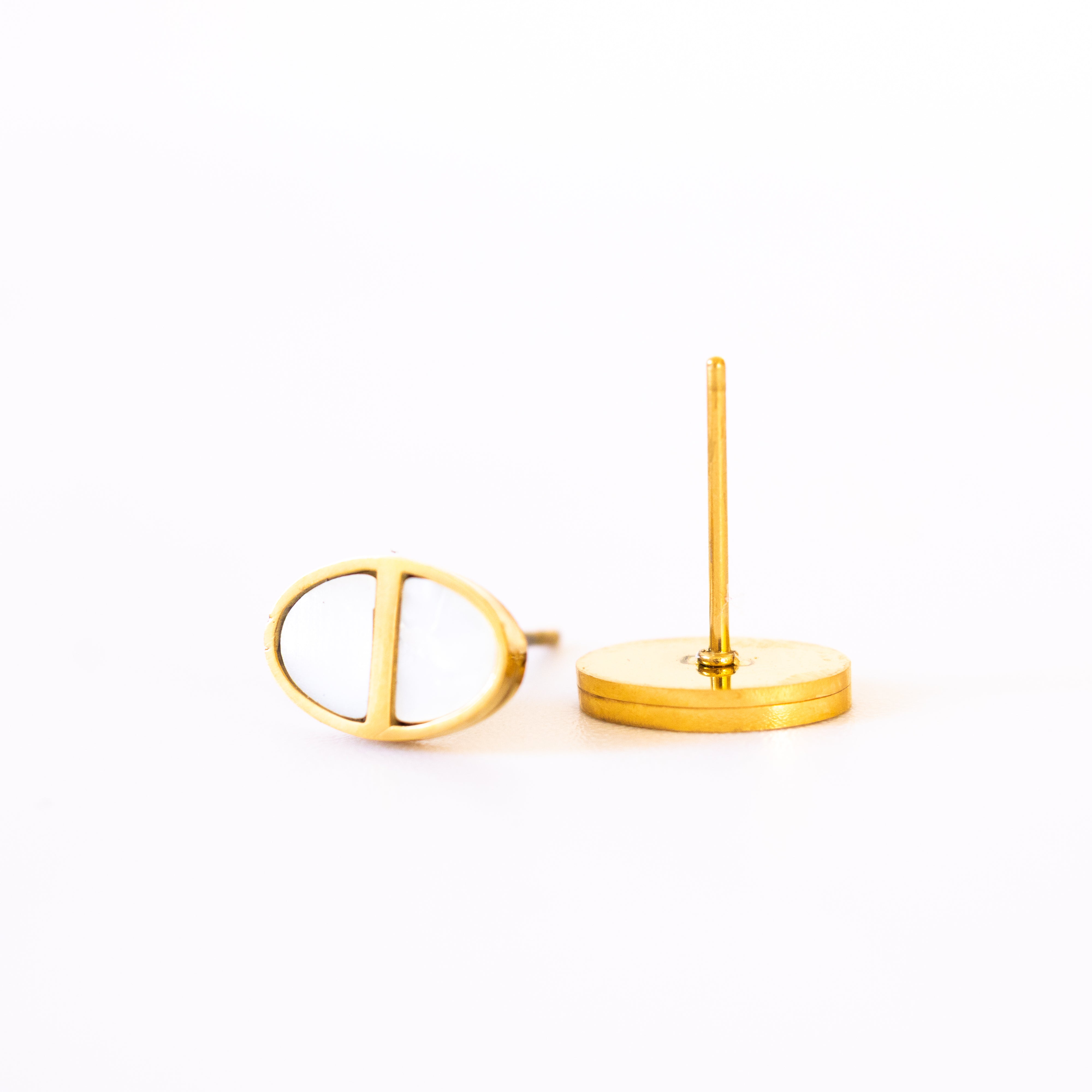 Boucles d’oreilles Romane – ovales nacre & barre - Mineky Paris