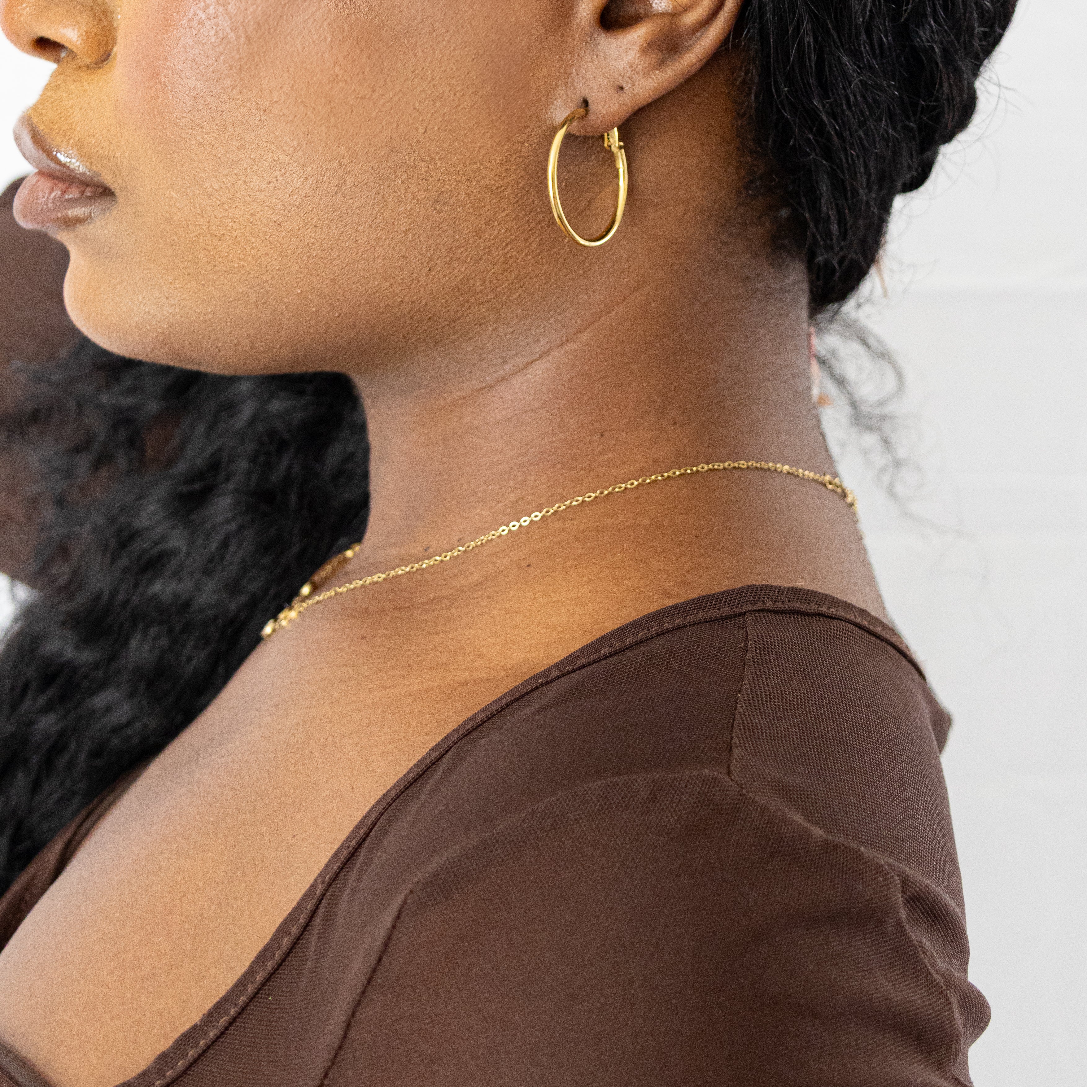 Créoles Fabione – anneaux dorés à charnière - Mineky Paris